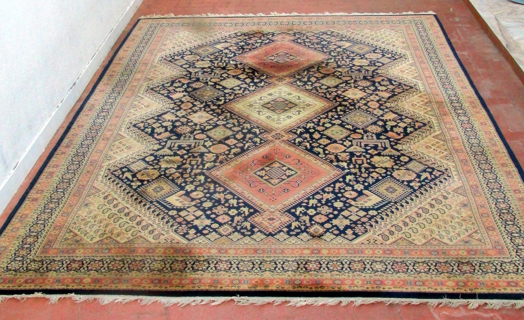Tapete Oriental c/ 3,5m x 2,5m, de tear atesanal, lã sobre algodão
