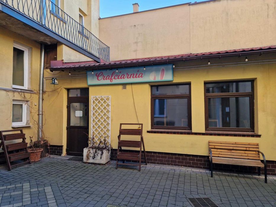 Lokal w ścisłym centrum Łańcuta na parterze na biuro lub usługi