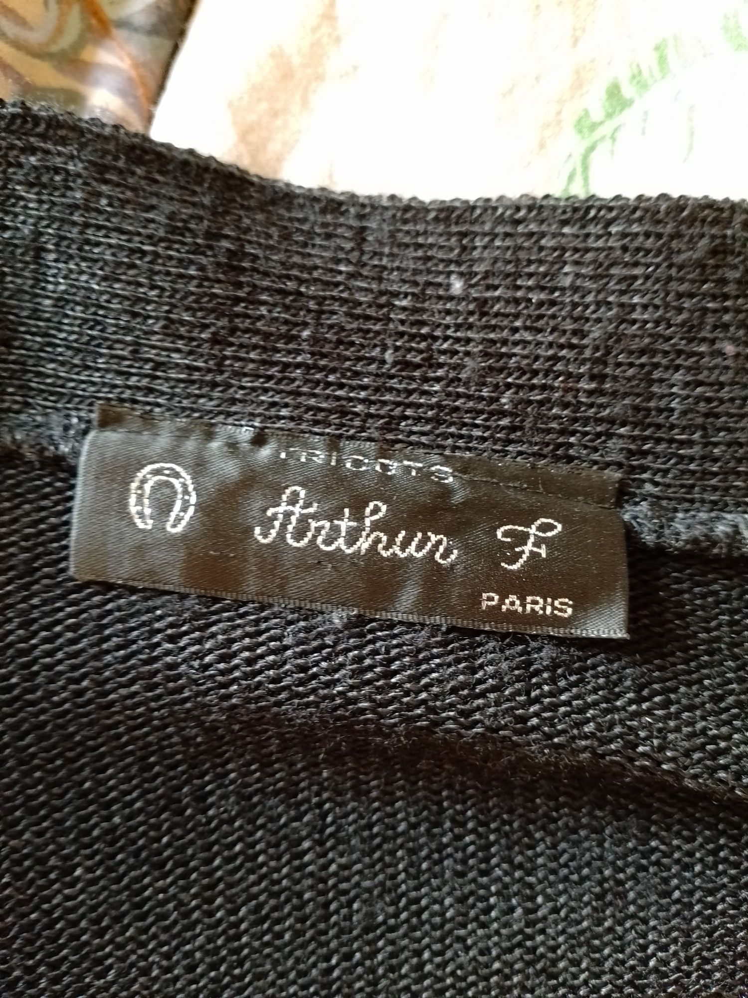 Sweter damski z dżetami