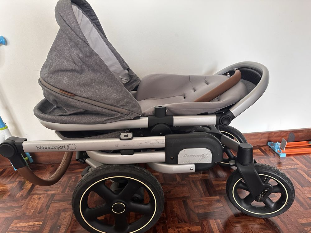 Carrinho Bebé Confort
