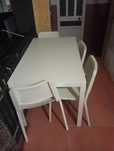 Mesa de jantar com cadeiras