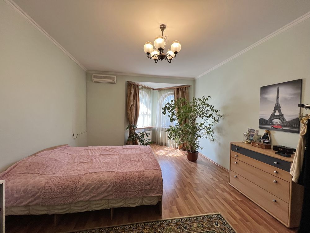 Продаю роскошный дом с видом на море в г. Черноморск.