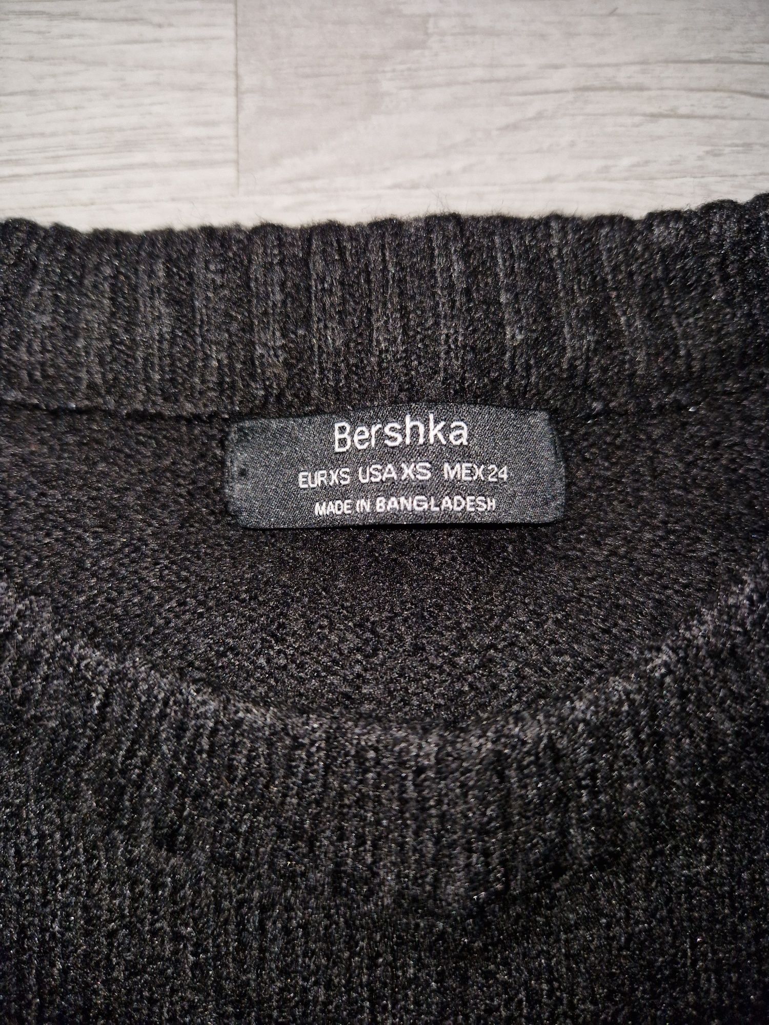 Sweter Bershka XS