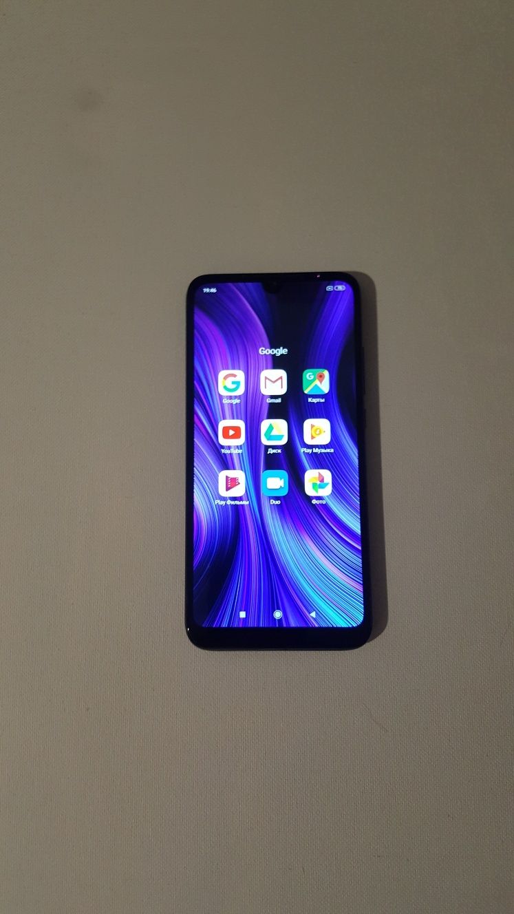 Redmi 7 4/64 GB.