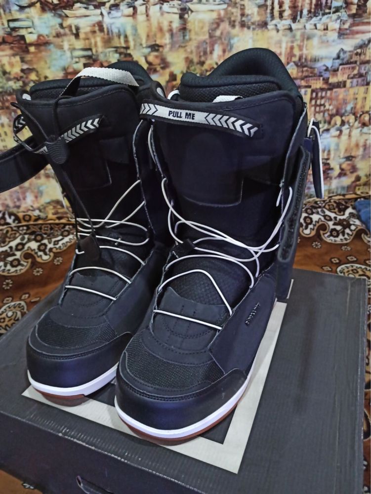 Ботинки сноубордические Deeluxe