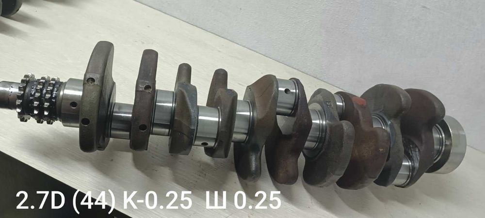 Колінвал Mercedes Sprinter 2,7 D 612-647   A6120310001