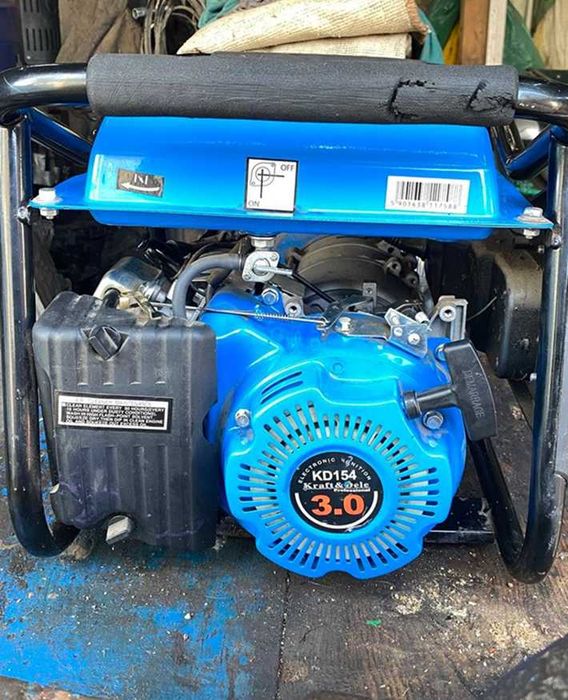 Б/У Бензиновий ГЕНЕРАТОР (Kraft&Dele Professional) 2022