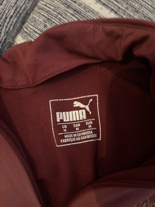 Blusa arsenal oferecida á mao por (Sal Bibbo) treinador de guardaredes