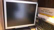 Monitor 17 cali BENQ FP71G Model Q7T4