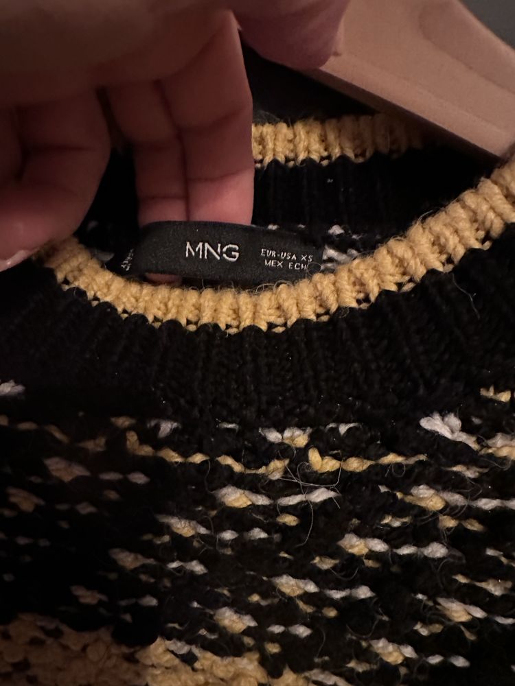 Sweter Mango oversize