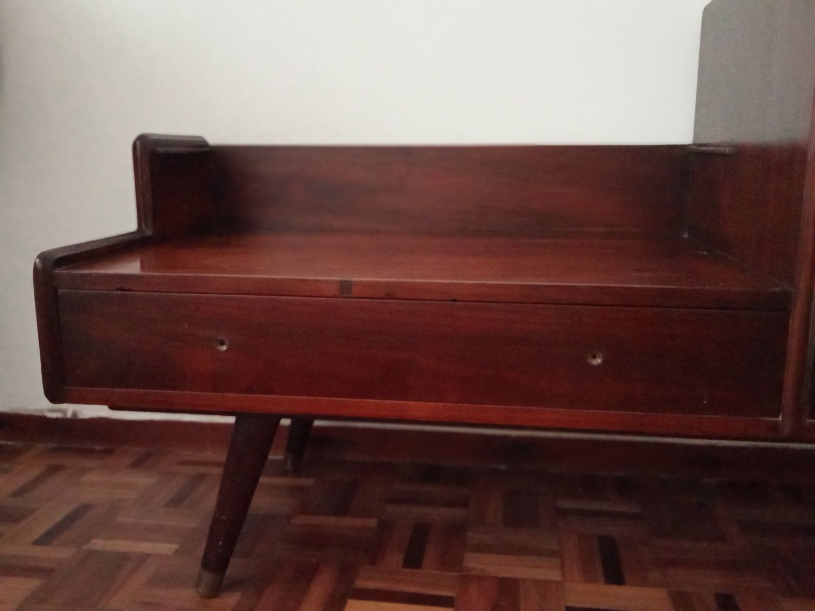 Móvel para TV madeira maciça para  personalizar, oferta de candeeiro