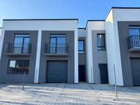 Продаж Таунхауса 135 м2 з гаражем та закритими подвір'ями, р-н Пасічна