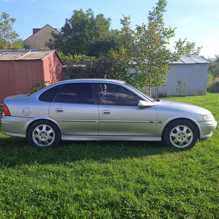 Продам вектру в 2001 р. 2.0 дизель