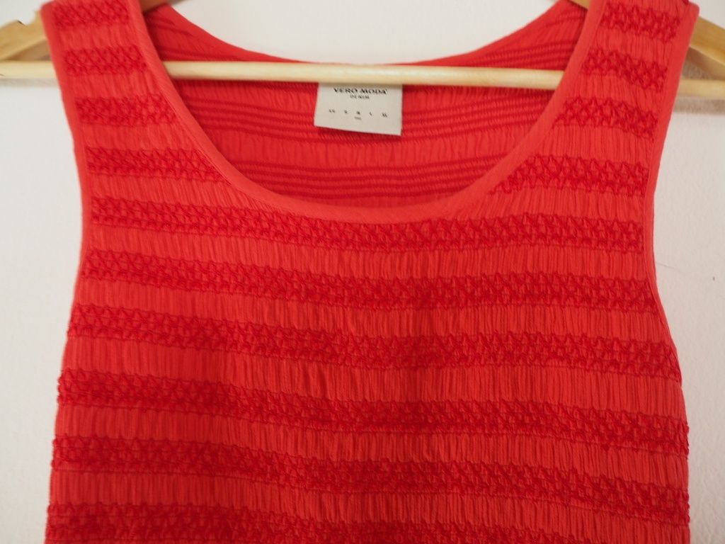 Czerwona sukienka vero moda 38 - M