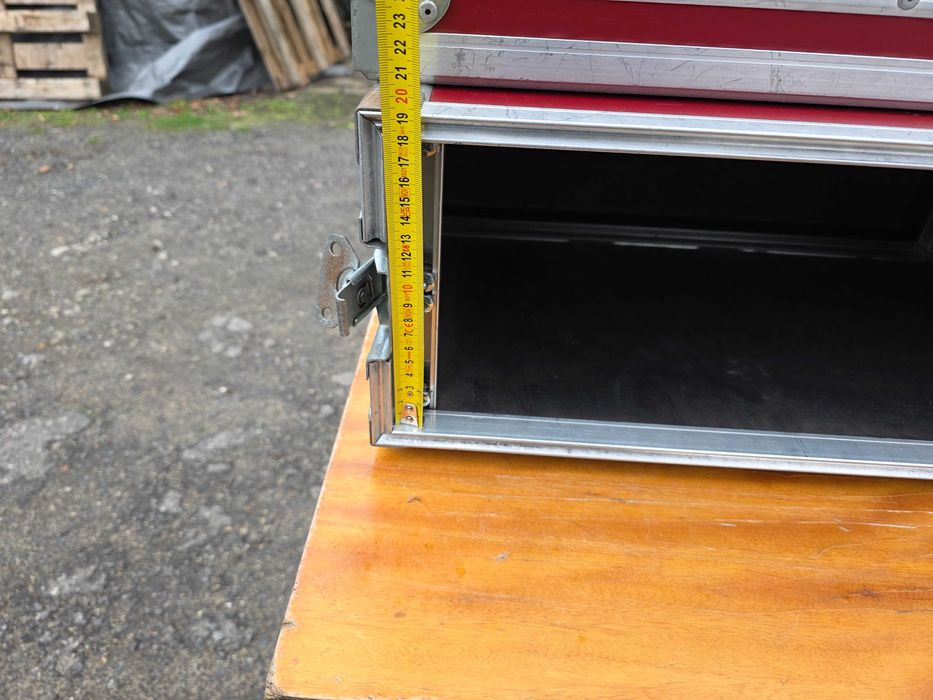 RACK 4U 1x szyna (34cm do klapy) double door case FAKTURA