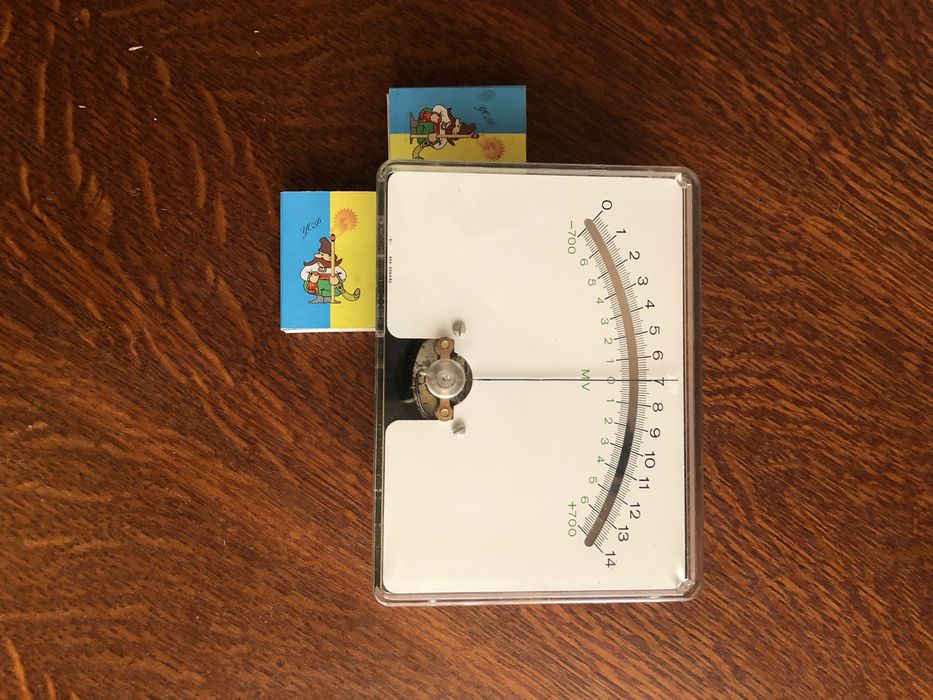 Указатель стрелочный с pH метра