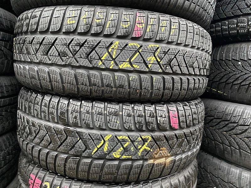 215/55r17 Pirelli SottoZero 3_6,8mm_4szt_(127)