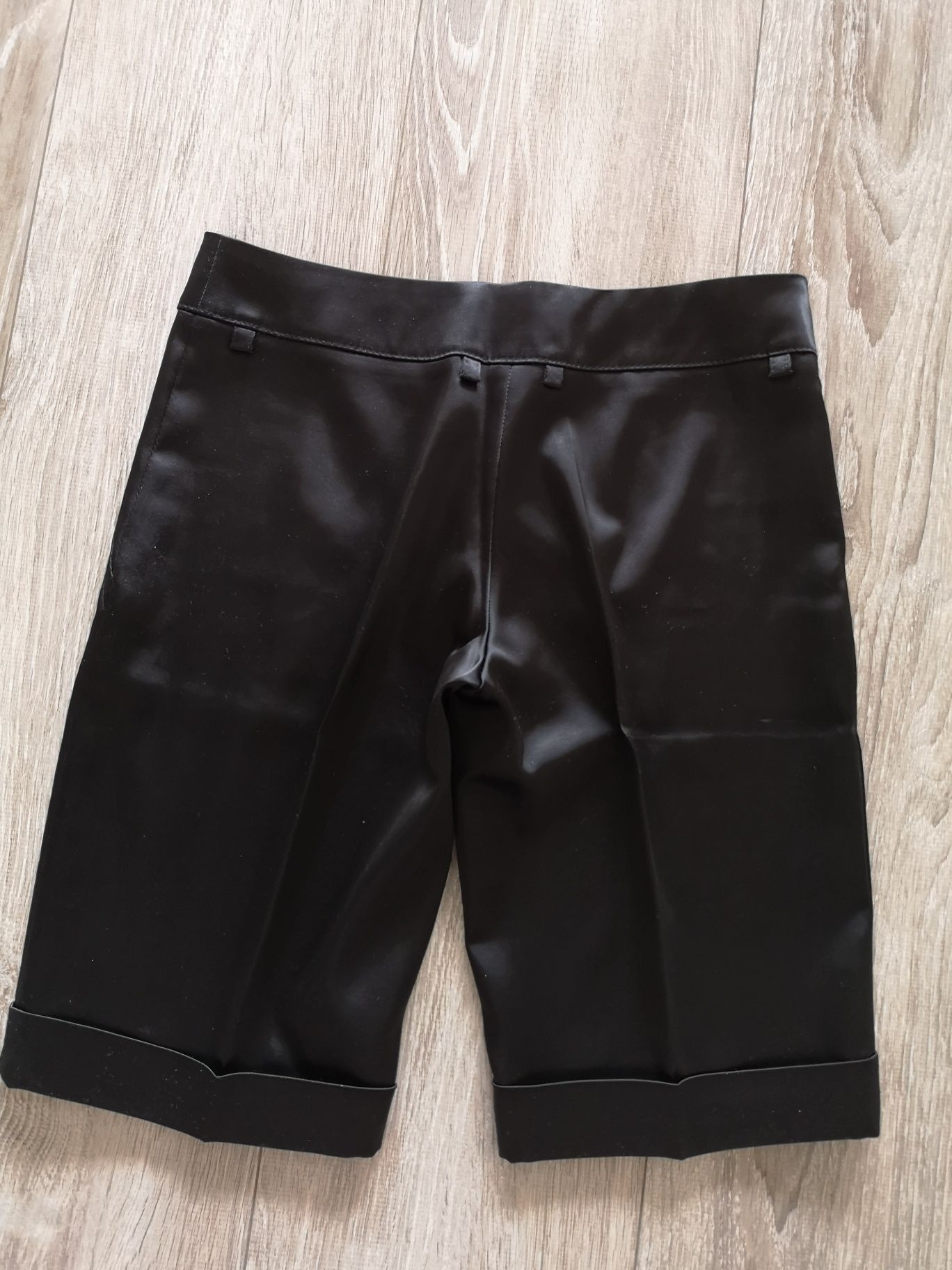 Spodnie spodenki krótkie 38 M eleganckie nowe szorty czarne kanty