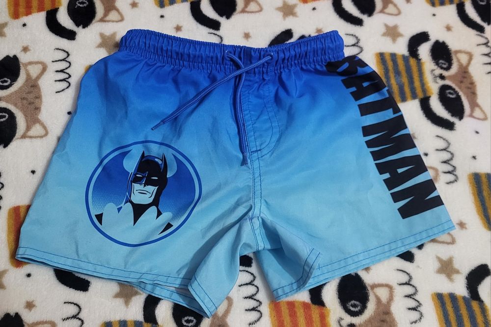 Рушник та купальні шорти