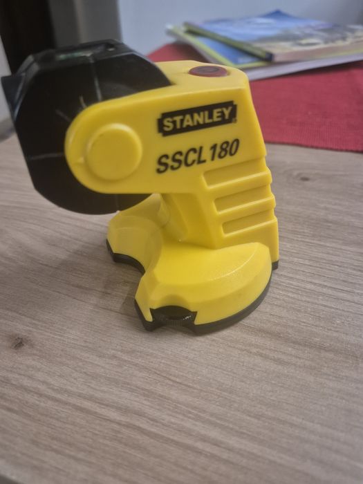 Laser krzyżowy stanley SSCL 180