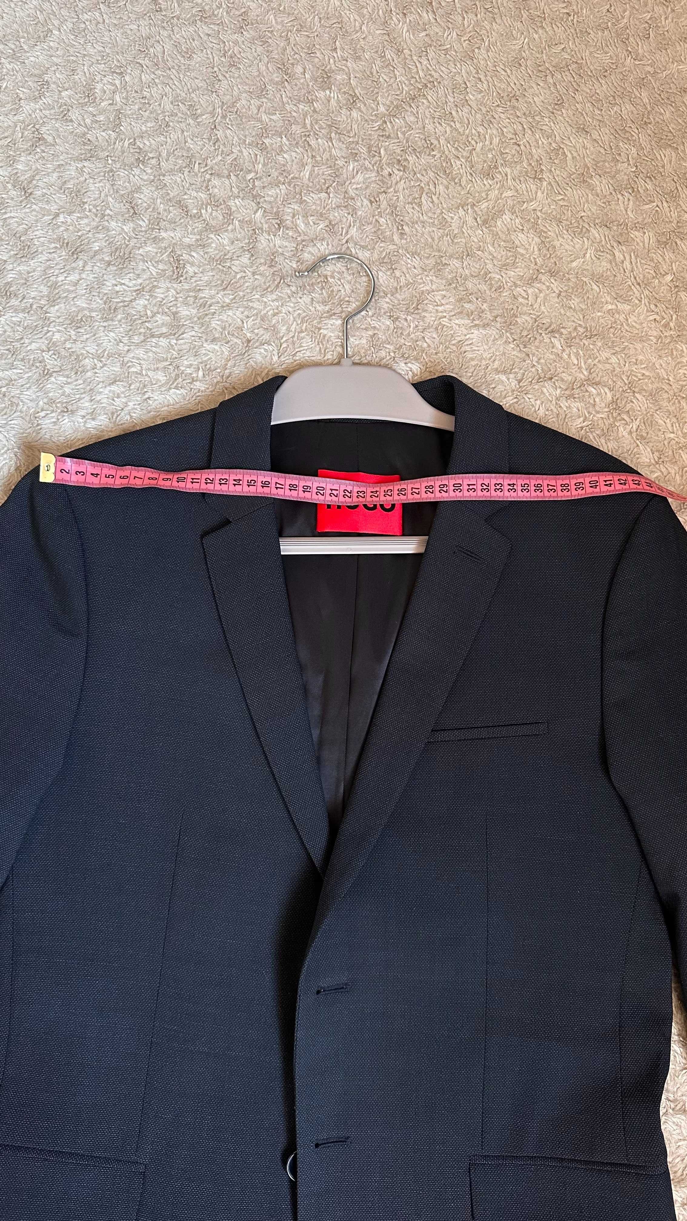 Новий костюм HUGO BOSS у розмірі 46/S