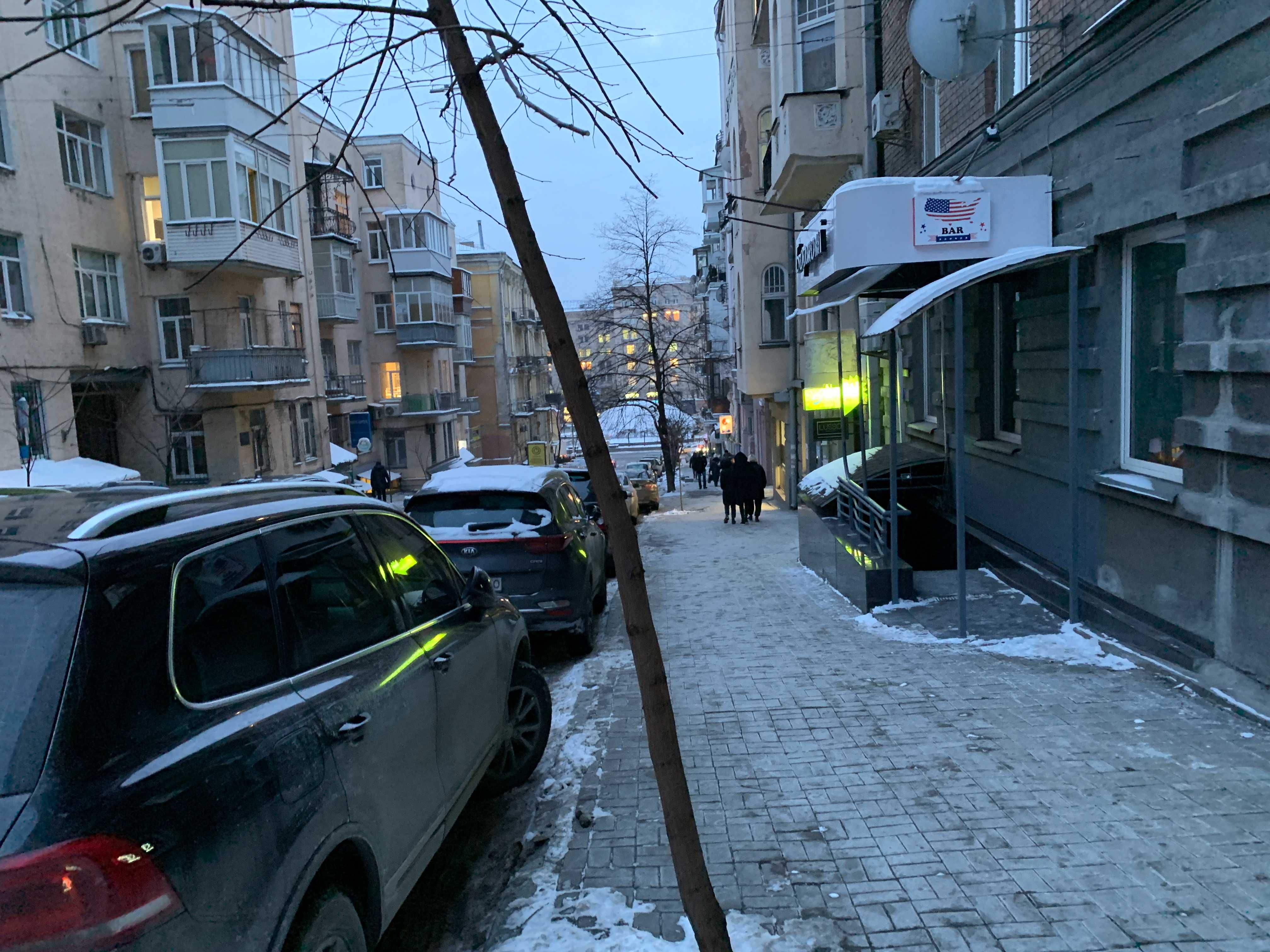 Фасадне приміщення біля Майдану Незалежності