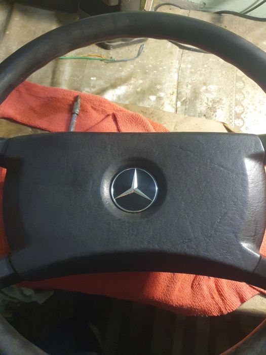 Руль мерседес 124 190 123