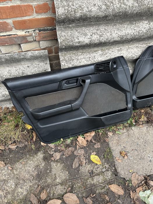 Карти дверні бмв е34 передні