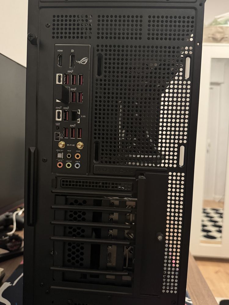 Computador Gaming - RYZEN 7 7700 - ROG X670E - RTX 4090 - 32GB DDR5
