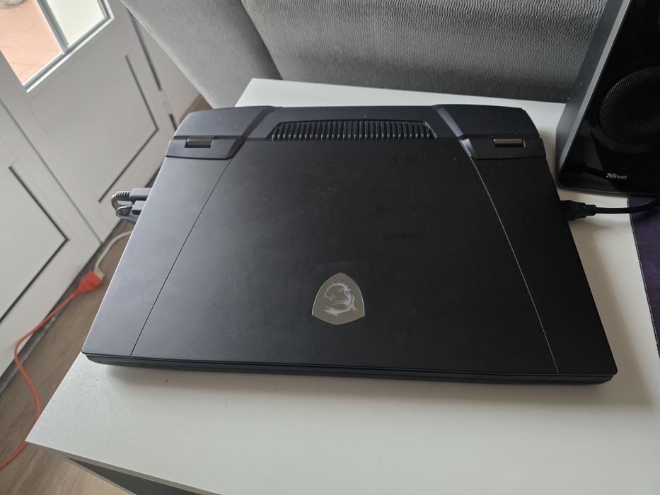 Msi TITAN GT 77 RTX 4090 16gb