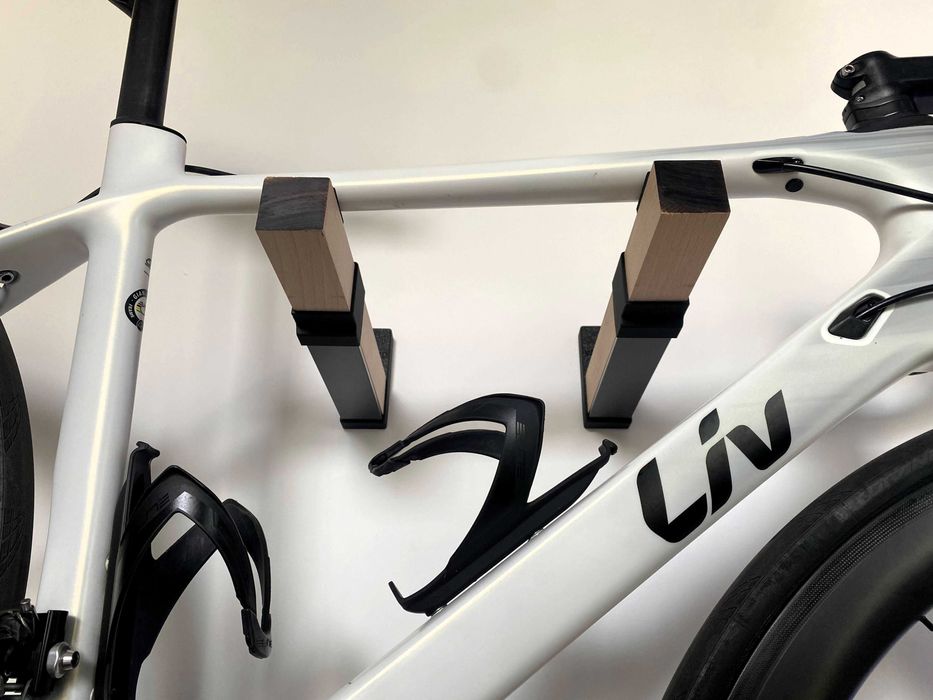 Wieszak rowerowy OKRAJ uchwyt na rower minimalistyczny