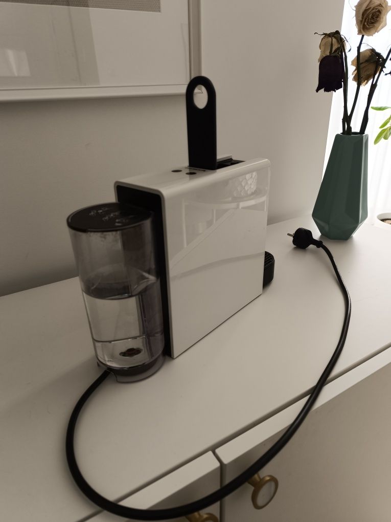 Máquina café Nespresso