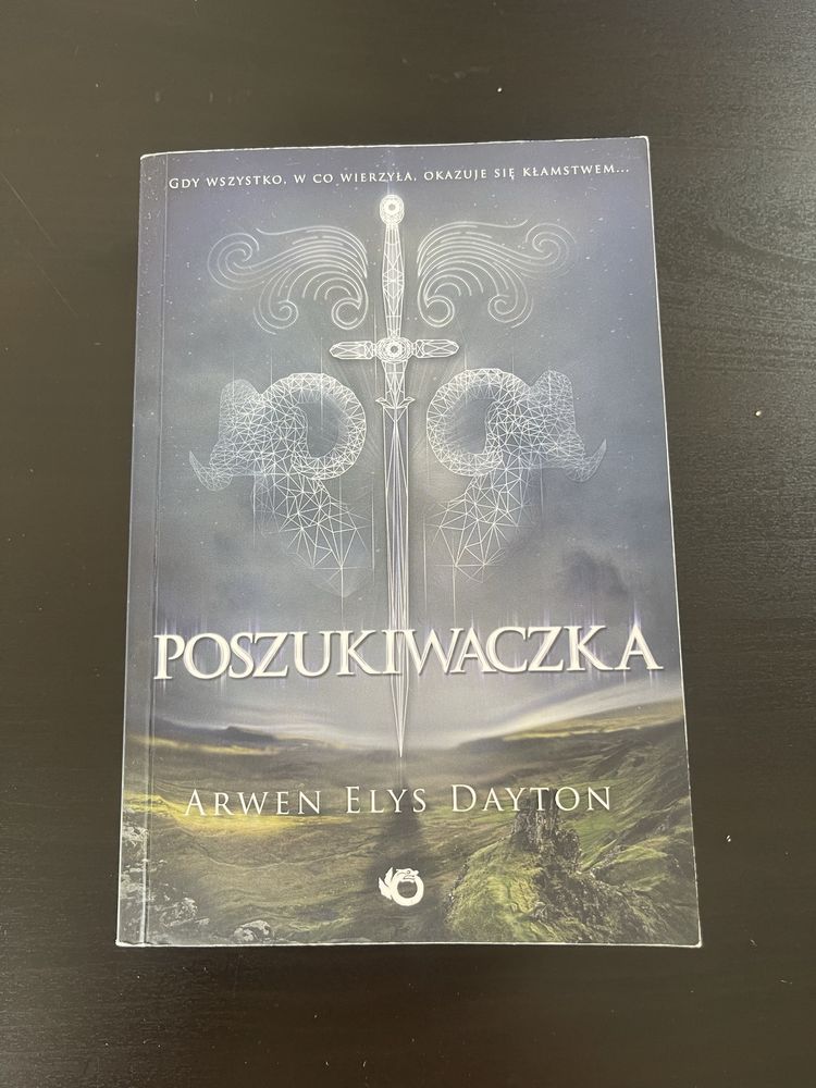 Książka TOM 1 Poszukiwaczka Arwen Elys Dayton