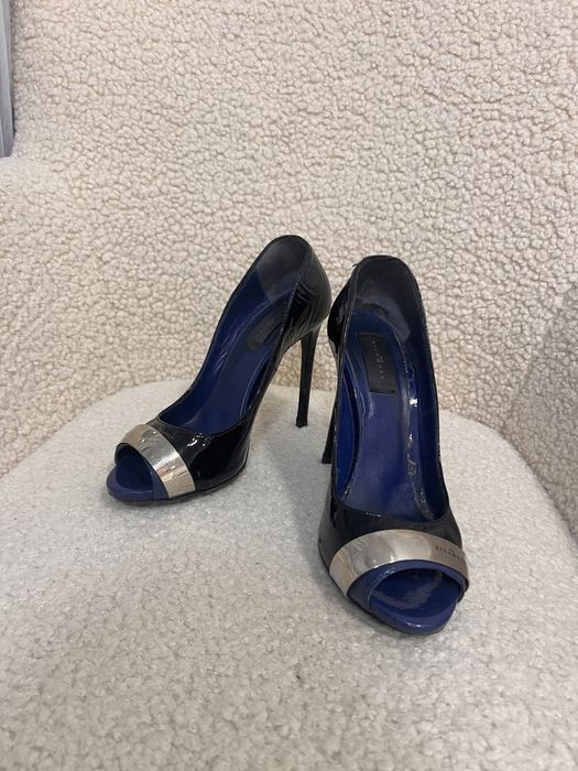 Туфлі лакові Richmond 37,5 розмір