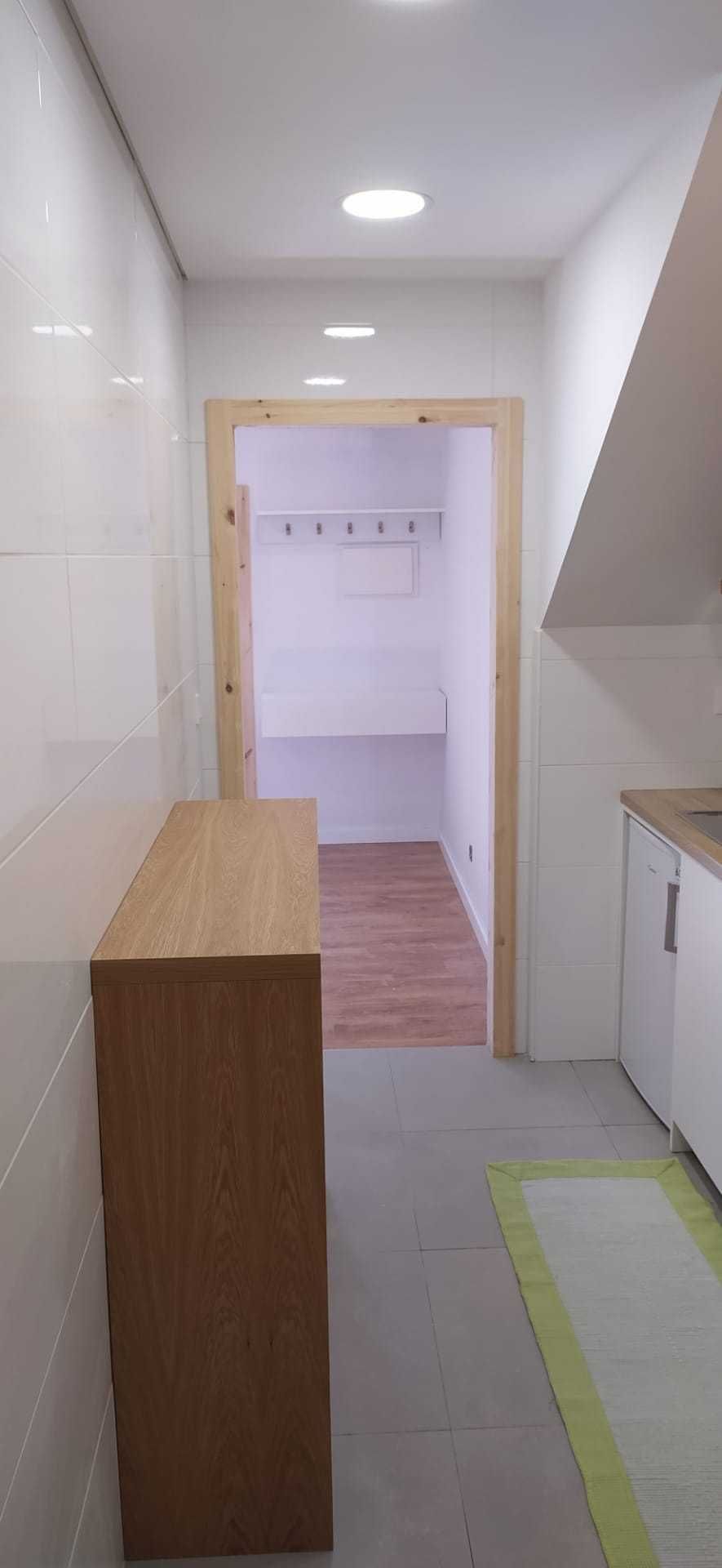 Aluga-se moradia/studio ao Covelo com pátio