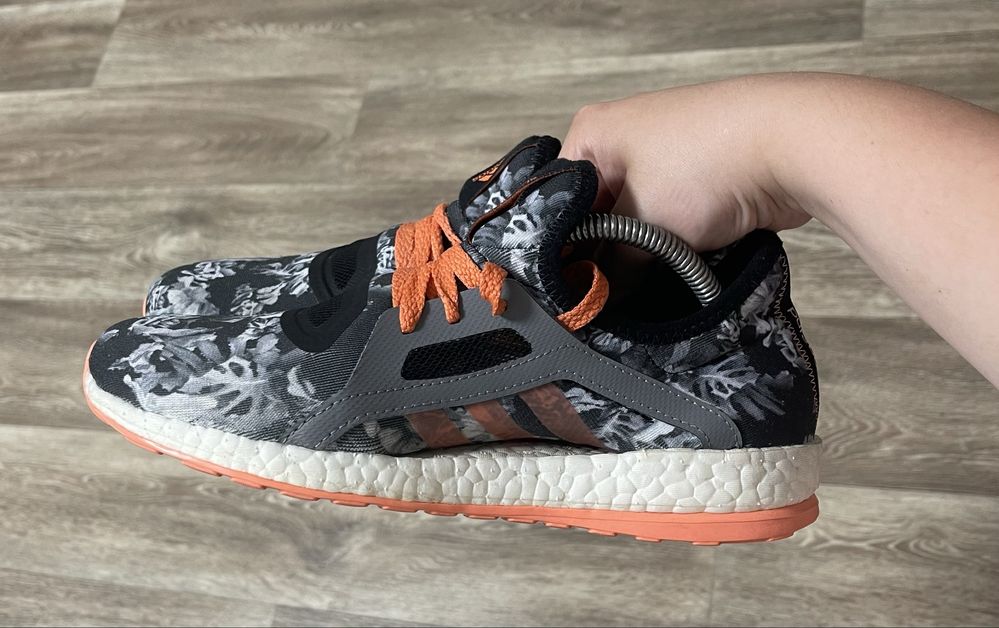 Adidas pore boost