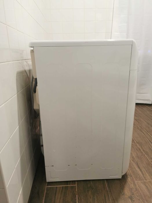 Suszarka kondensacyjna 6 kg WHIRLPOOL AZB 6670