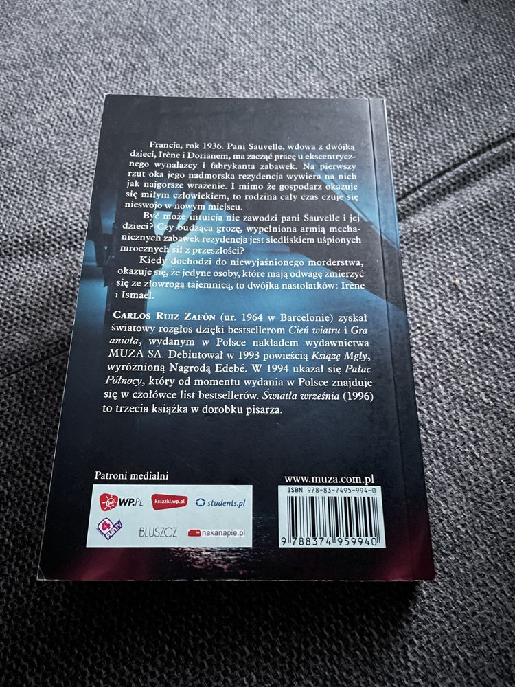 Książka „Światła Września” autorstwa Carlos Ruiz Zafon