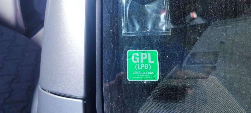 Daihatsu Sirion a GPL