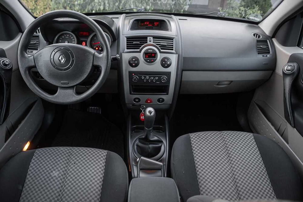 PIEKNY Renault Megane 1.6 benzyna