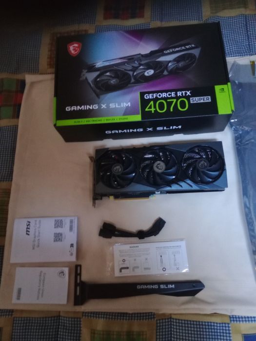 Gráfica MSI RTX 4070 Super Gaming X Slim
