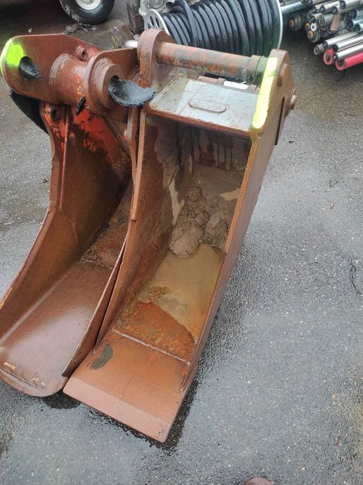 Łyżki do koparek, ładowarek, skarpówki