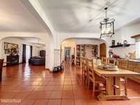 Raízes Antigas , Lar Moderno - Casa Histórica Renovada