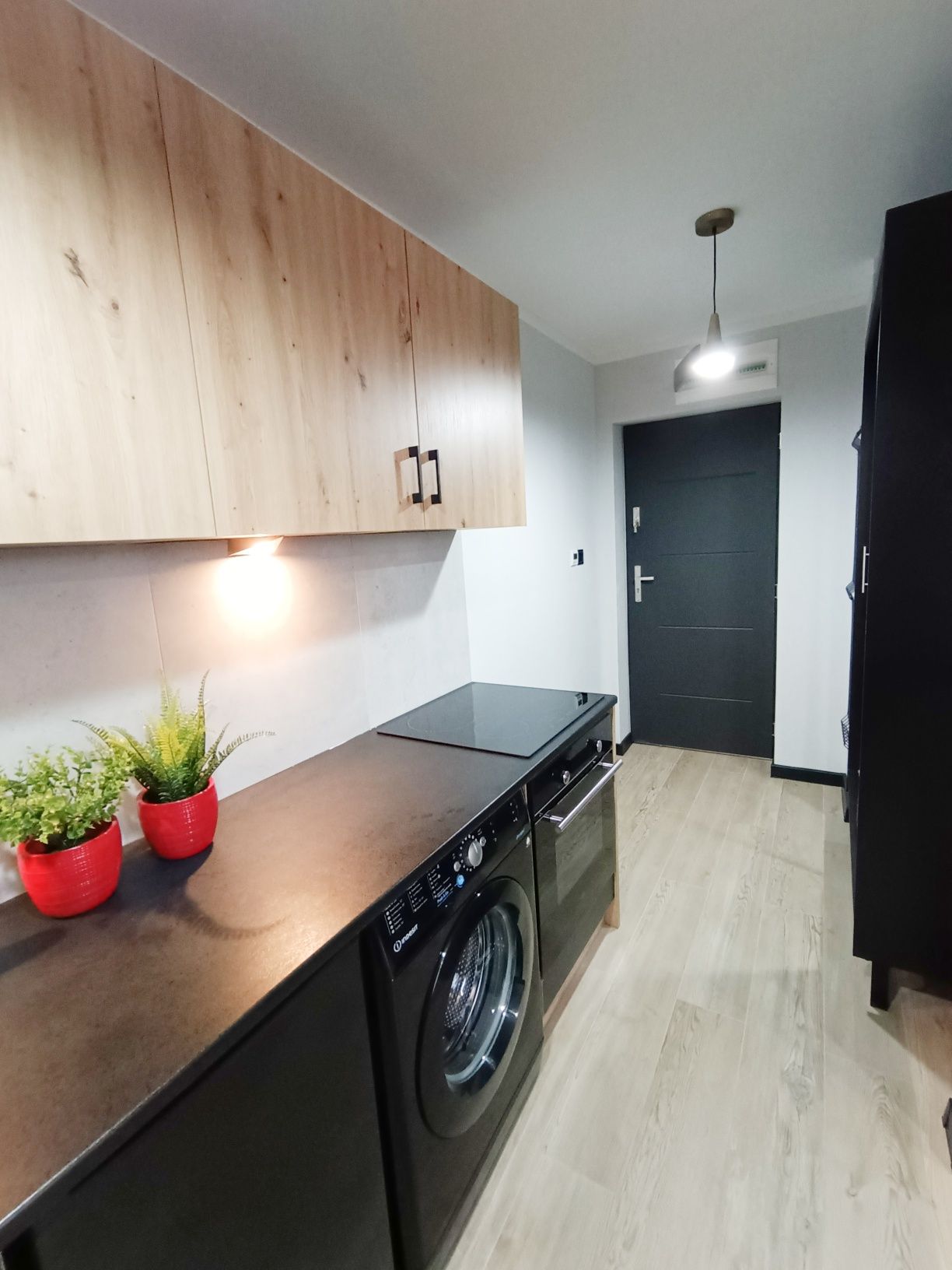 KAWALERKA z wydzieloną SYPIALNIĄ 29 m2 Centrum