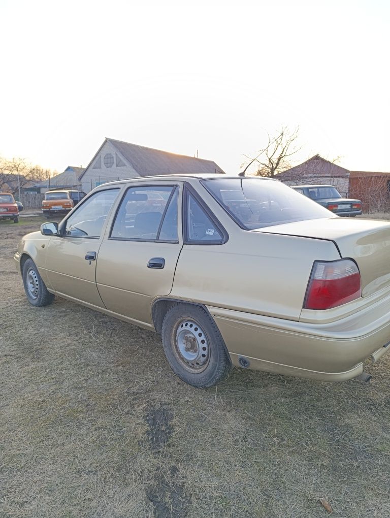 Продам Daewoo Nexia 1.5