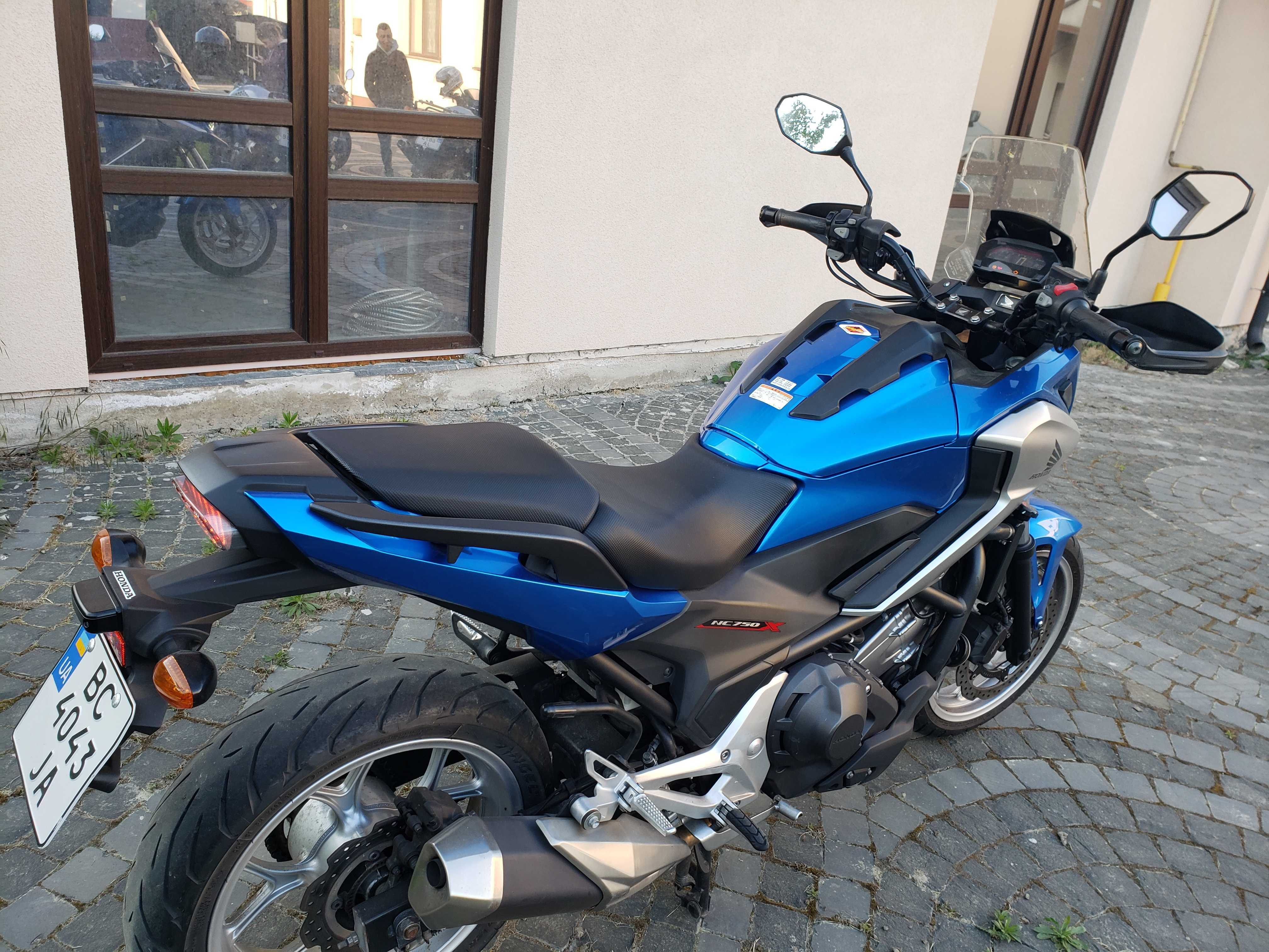 Honda NC750X автомат