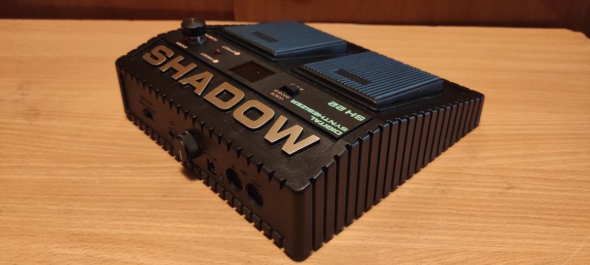 Cyfrowy sentyzator Shadow SH 22