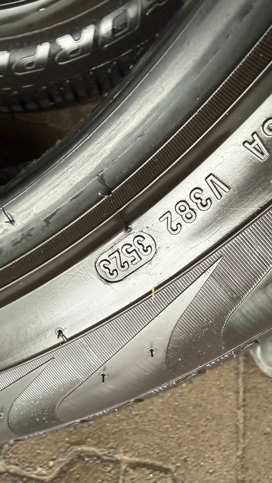 Pirelli Scorpion Verde AO  255/45 20  lato