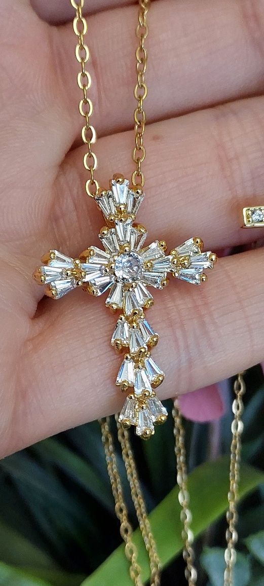 Łańcuszek z krzyżykiem stal szlachetna