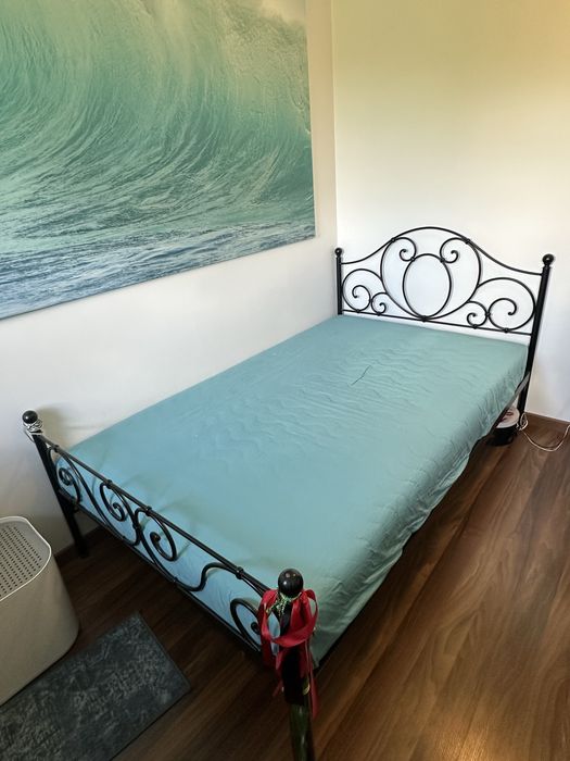 Czarne łóżko kute metalowe "AGNES" 120zx200